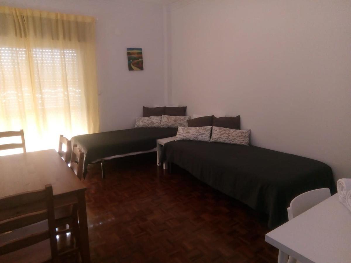 Family Apartment Lisbon-Estoril Bagian luar foto