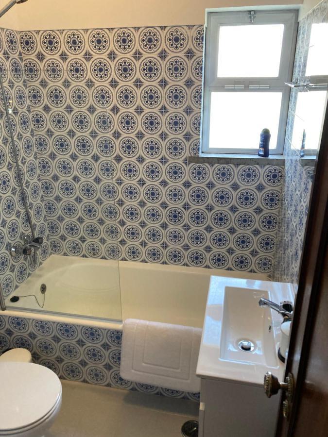 Family Apartment Lisbon-Estoril Bagian luar foto