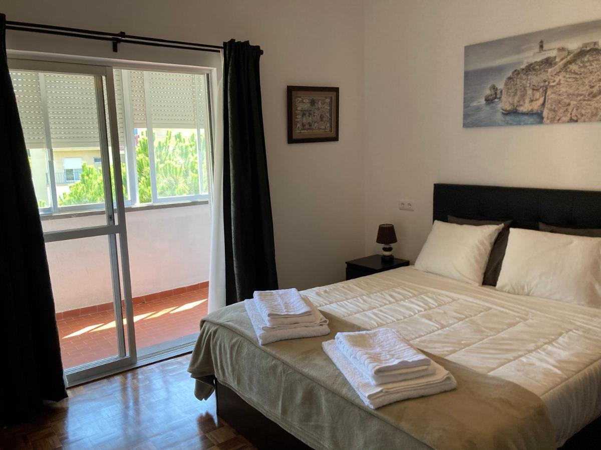 Family Apartment Lisbon-Estoril Bagian luar foto