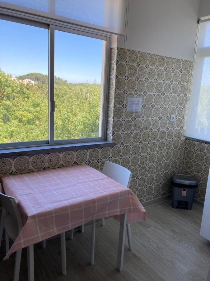Family Apartment Lisbon-Estoril Bagian luar foto